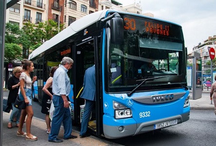  

 	Los presupuestos de la Empresa Municipal de Transportes de Madrid para este año 2021 contemplan la contratación de 250 nuevos conductores, cuya convocatoria para cubrir las plazas se hará en los próximos meses.

 

 	Fenadismer pone en marcha el curso preparatorio para el nuevo concurso de plazas a convocar por […] Ampliar noticia …